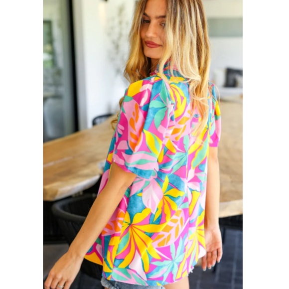 "The Shay" Pink Tropical Print Mock Neck Top - Picture 2 of 3